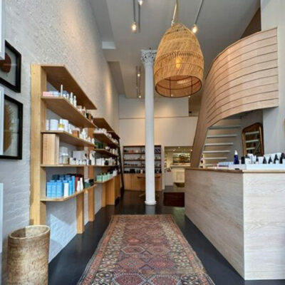 Co-Founder Larissa Thomson Reopens Clean Beauty Retailer Onda Beauty